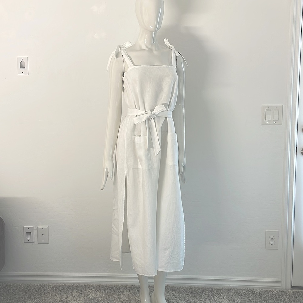 Reformation - White  Linen Sleeveless Dress with Pockets